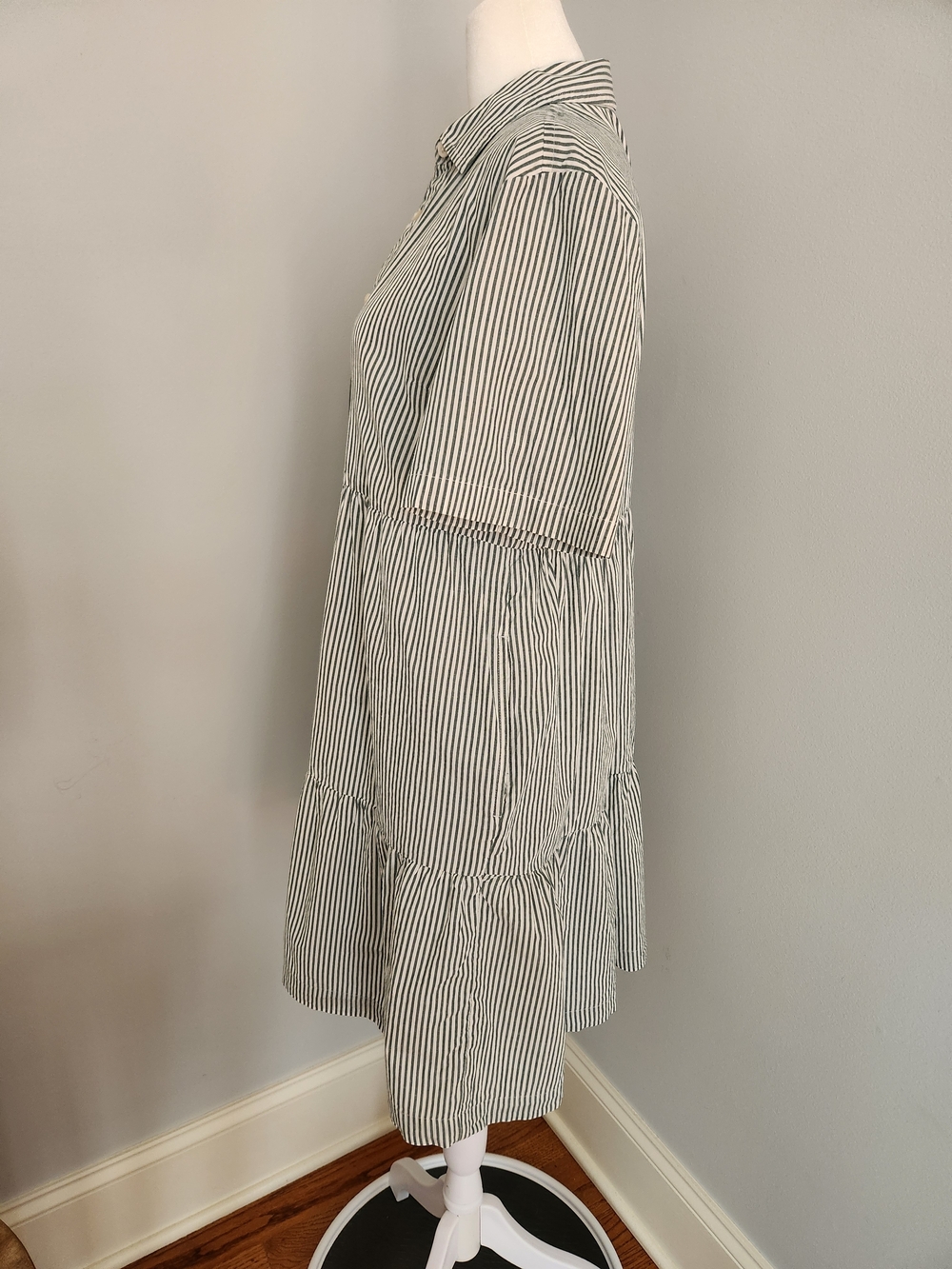GAP Olive and White Mini Striped Tiered Shirtdress S - Picture 5 of 11